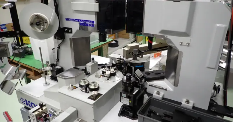 ゼロから丁寧に、先輩職人たちがじっくり教えます